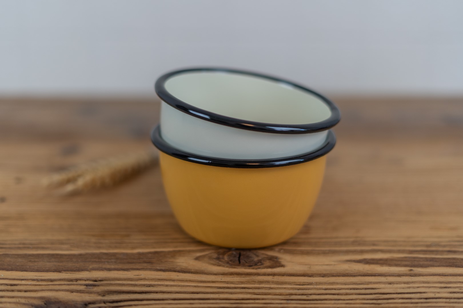 bunte Müslischale senfgelb und creme