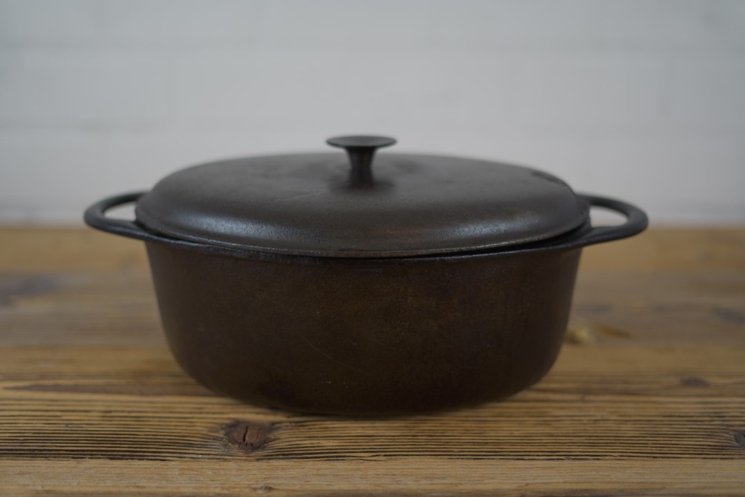 Gusseiserner Bräter 