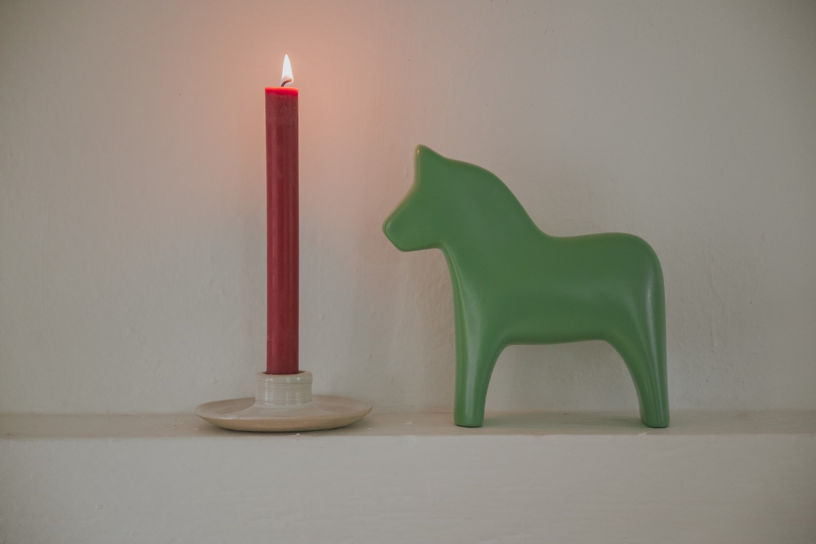 Handgemachte Stabkerze rot