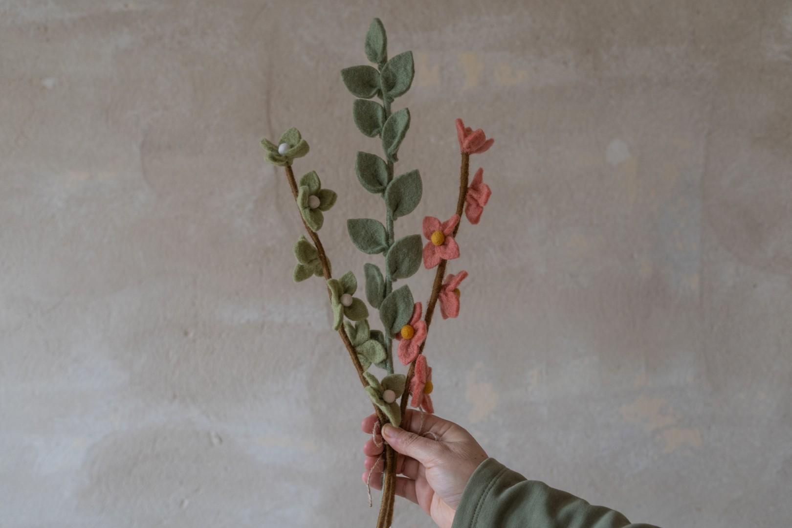 Zarter Strauß aus Filz