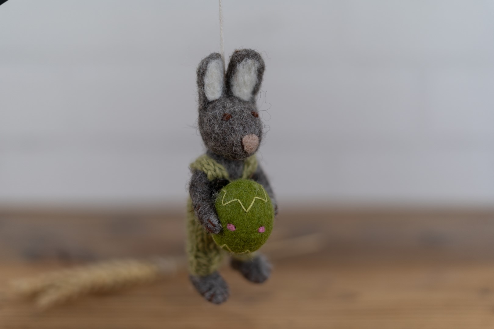 Gry & Sif grauer Hase