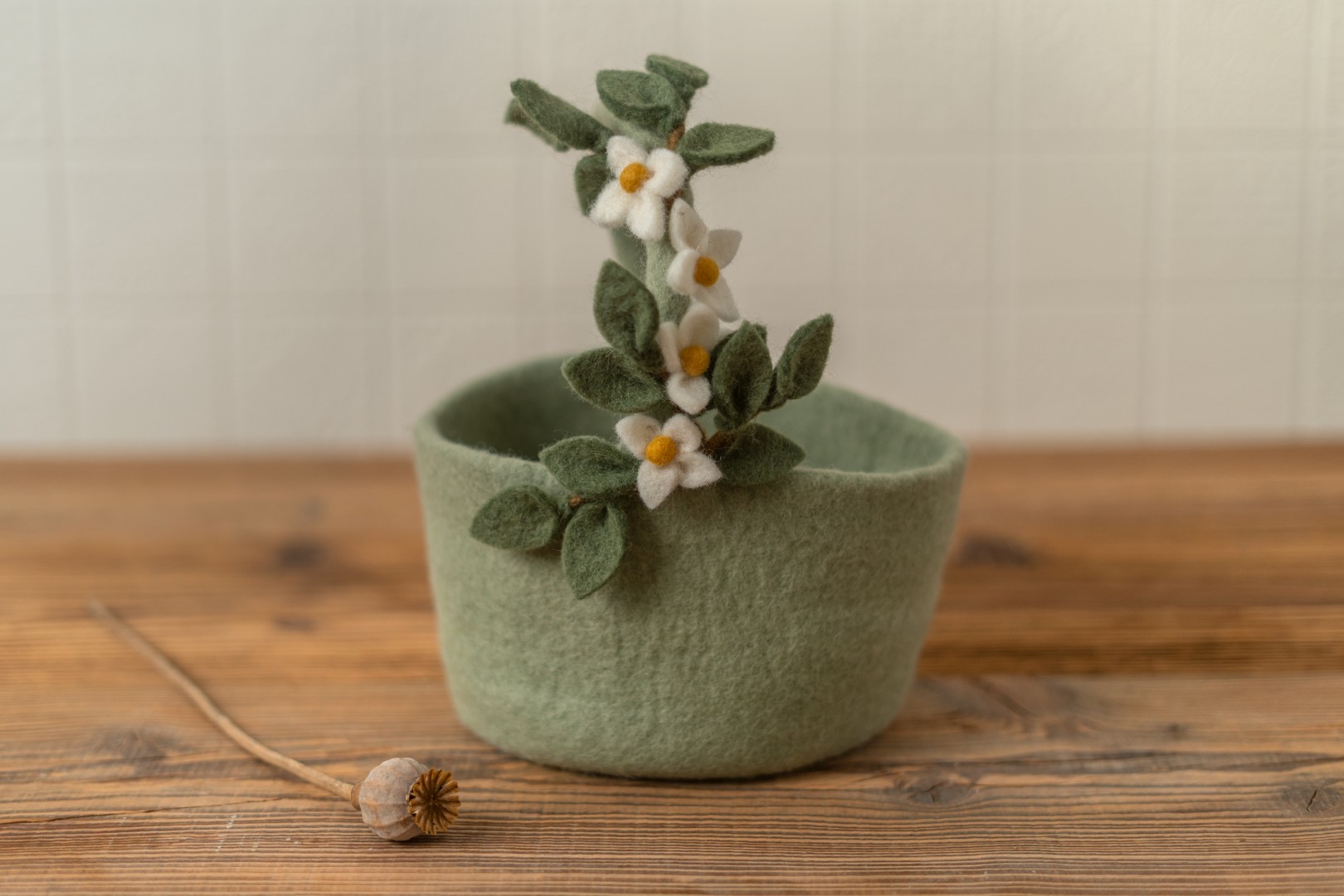 Osterdeko Korb mit Blumen