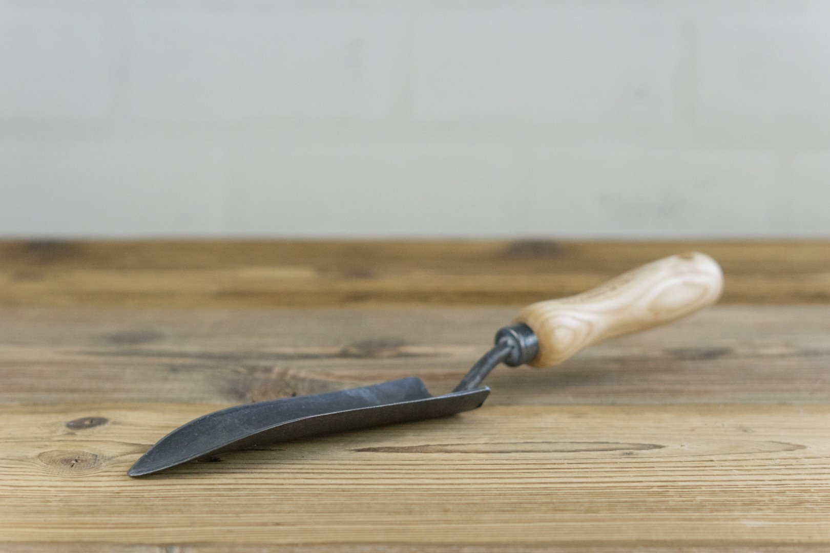 Krumpholz geschmiedet Pflanzkelle