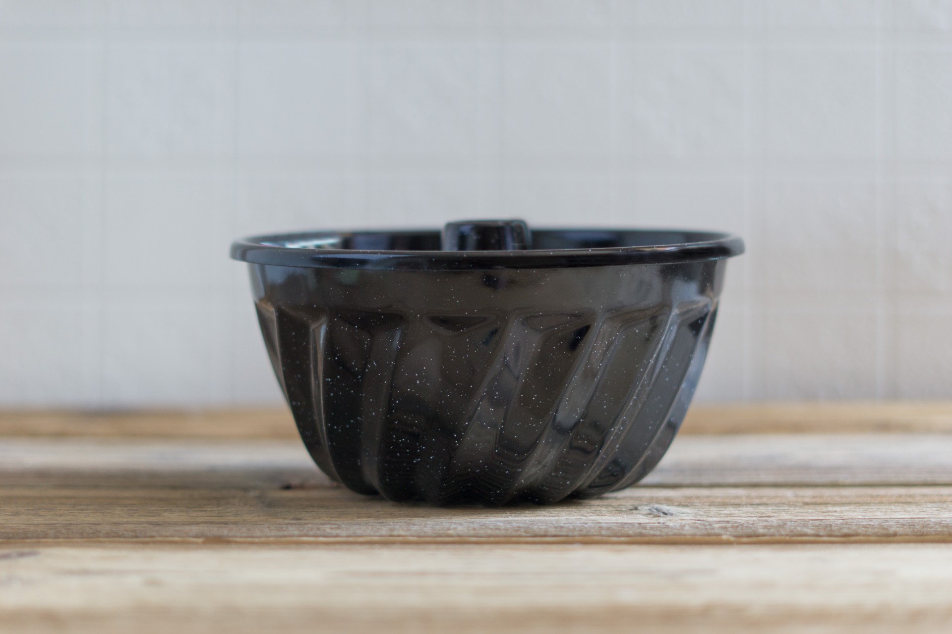 Gugelhupf Backform schwarz Emaille