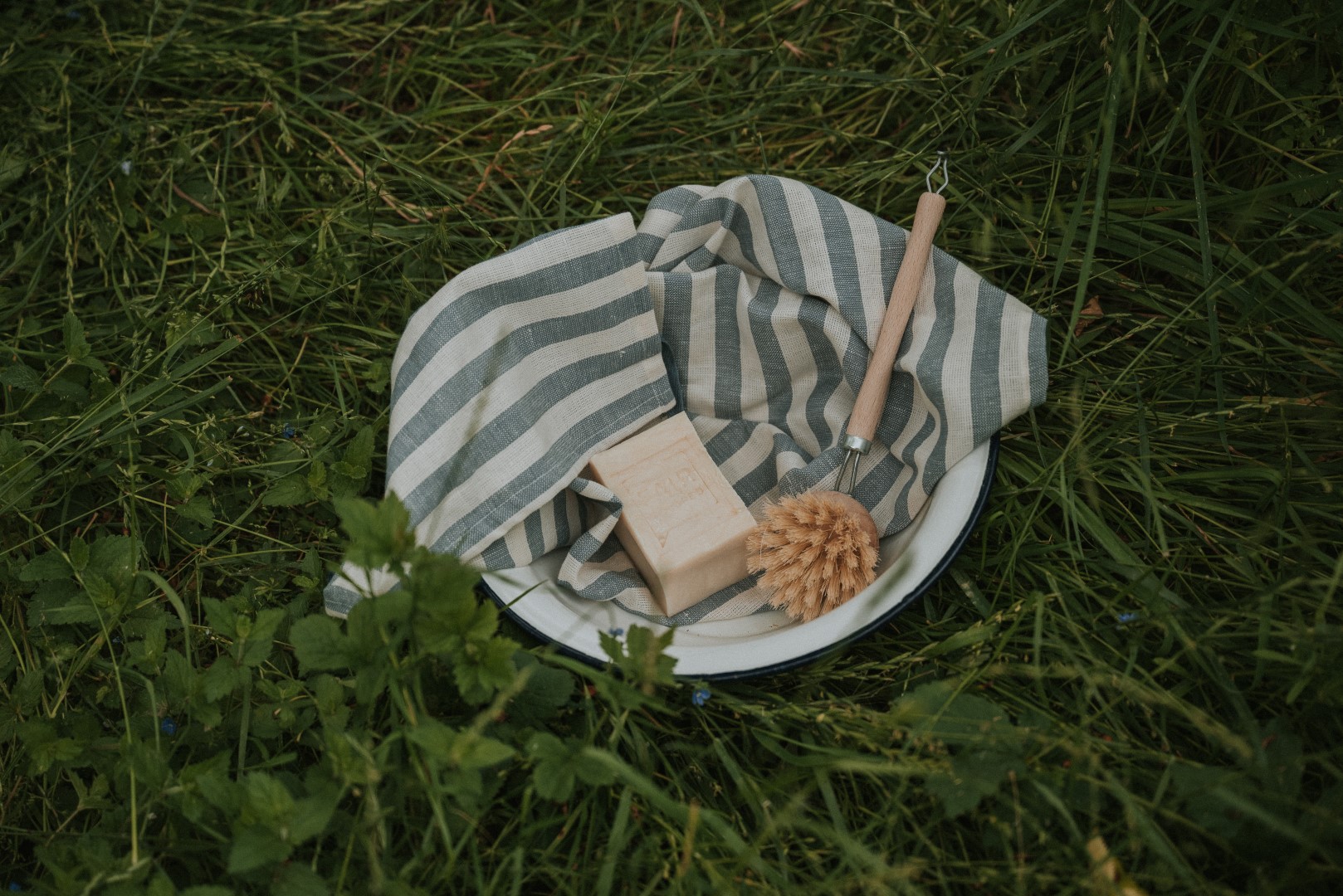 Emaille Geschirr Waschen