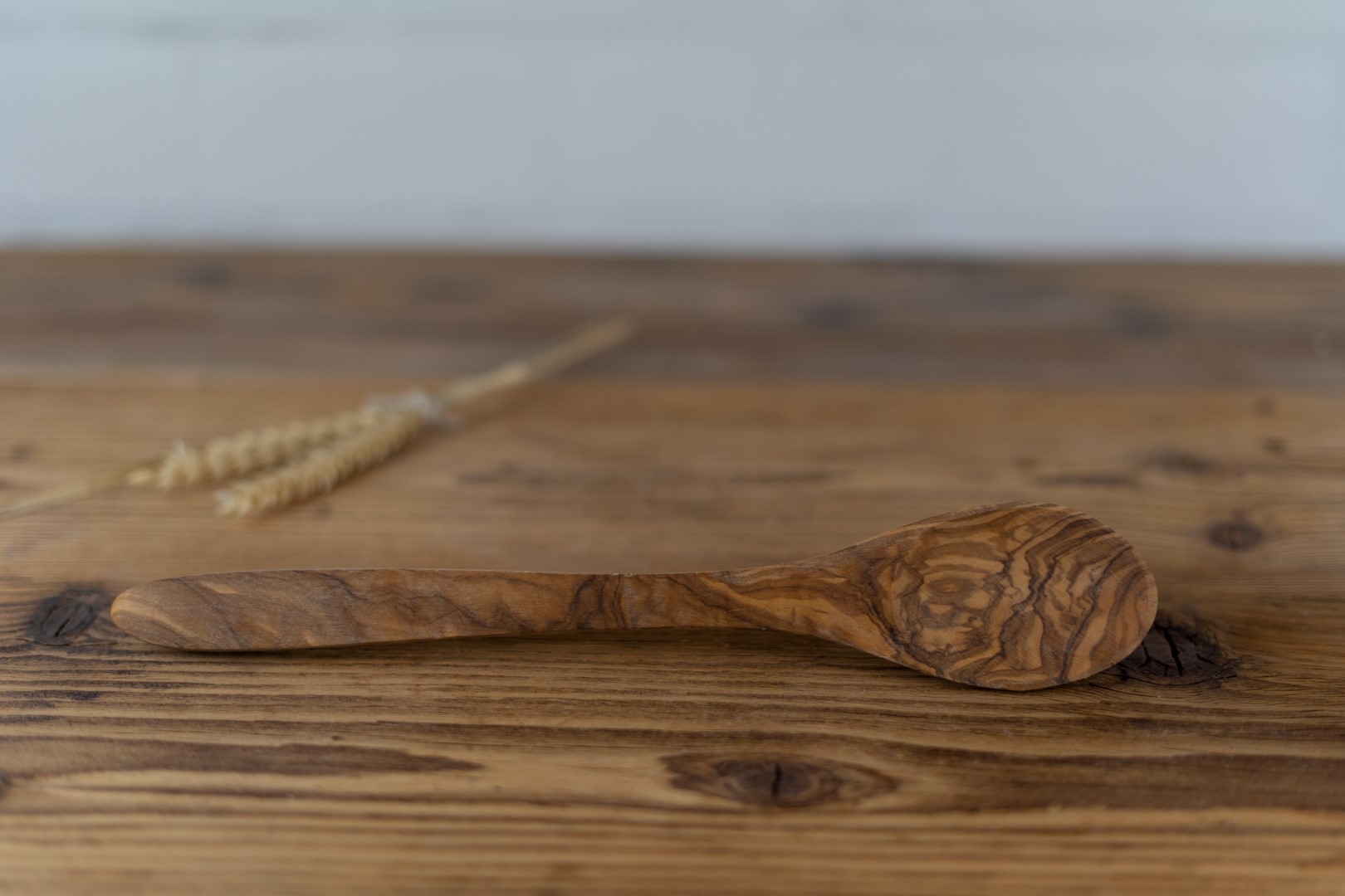 Löffel Holzmaserung Olive