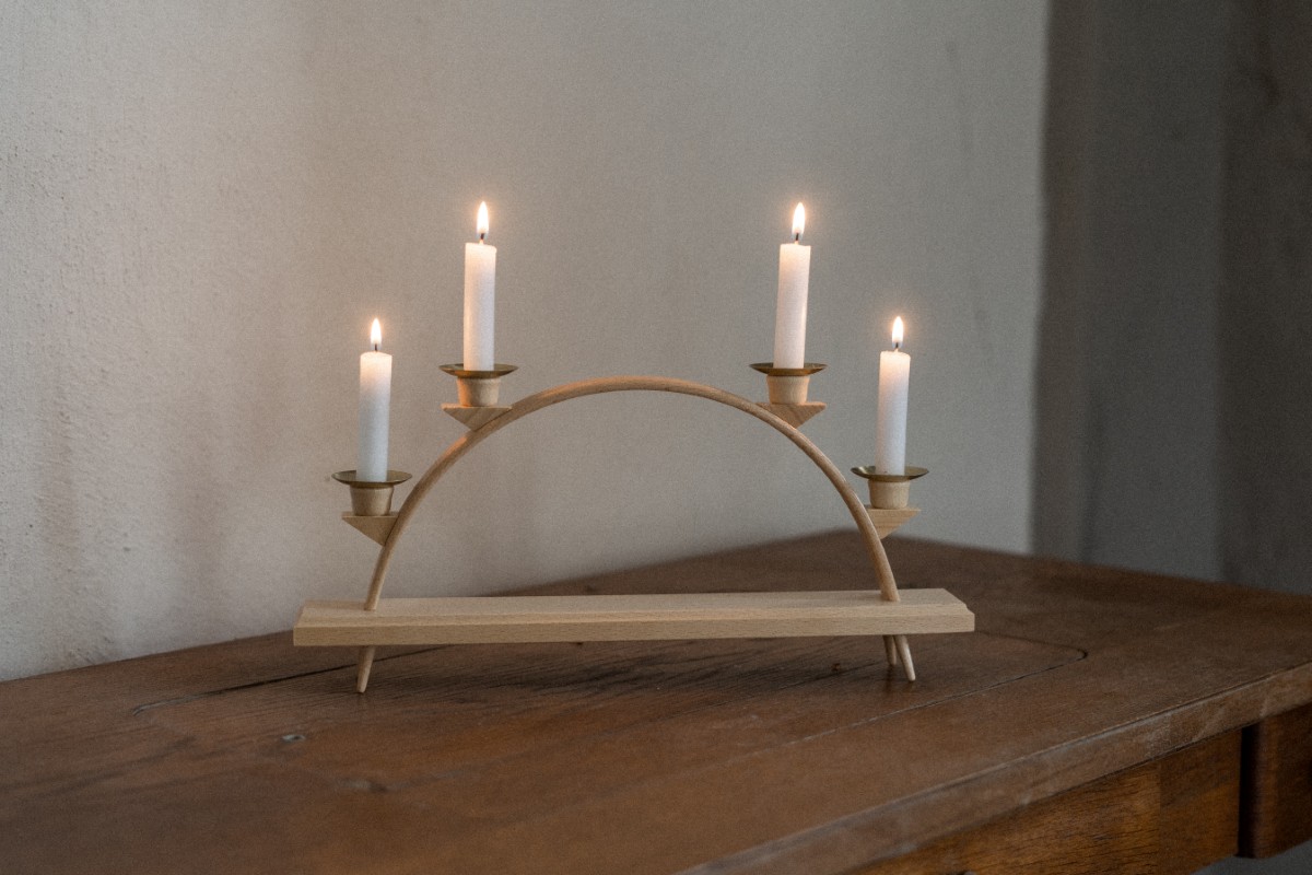 Schlichter Schwibbogen Holz für Kerzen