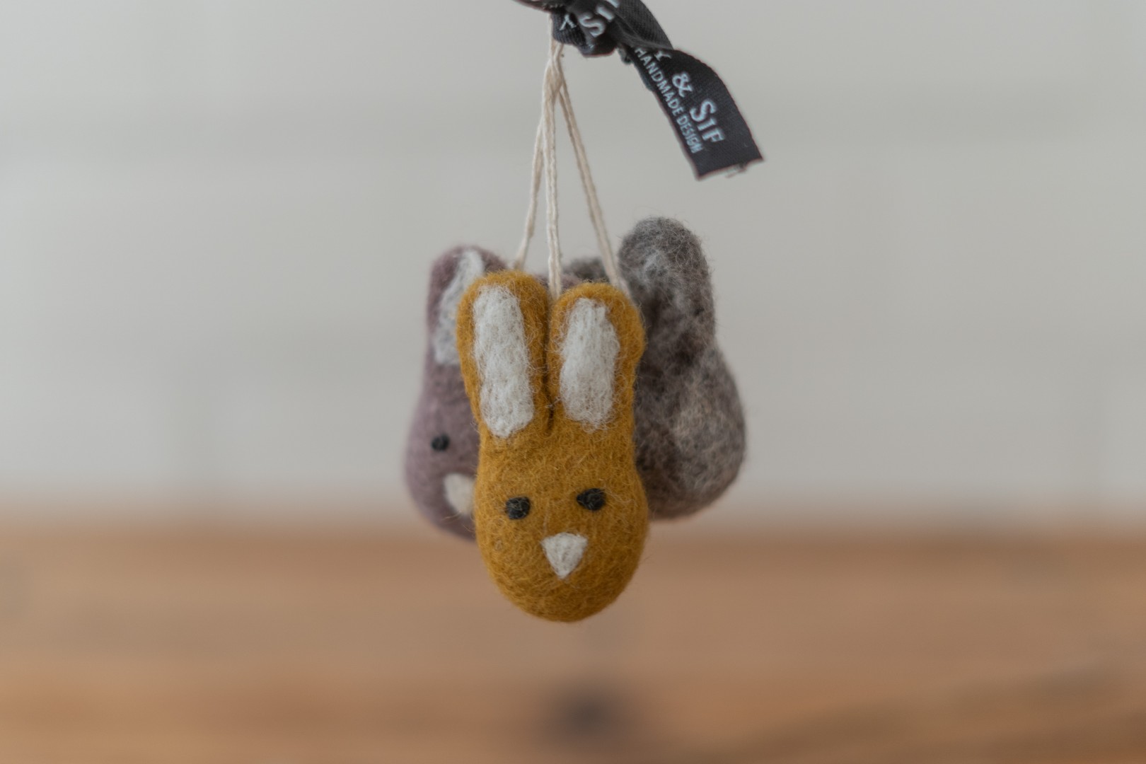 Gry and Sif Osterhasen