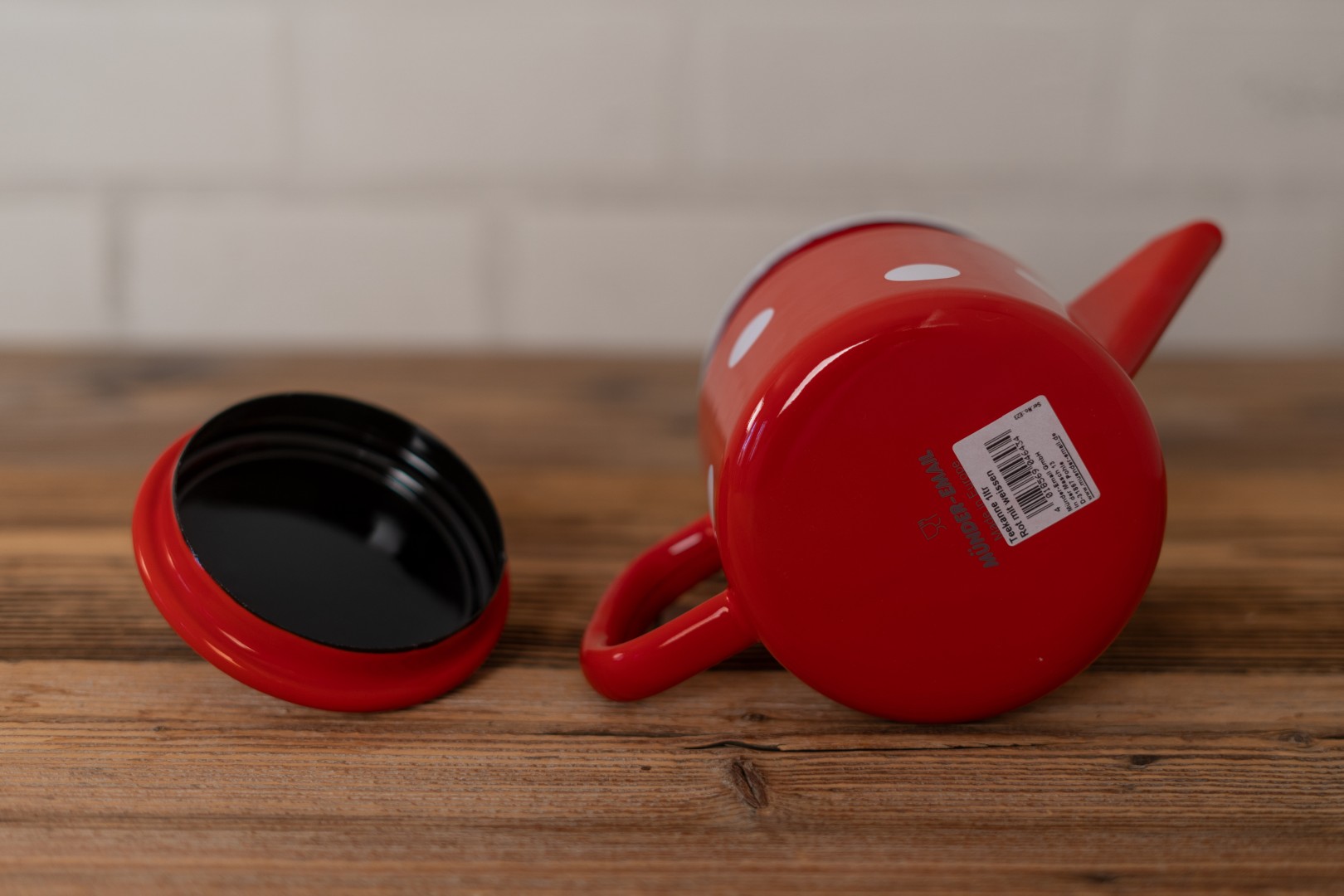 Kanne aus Emaille für Camping und Zuhause