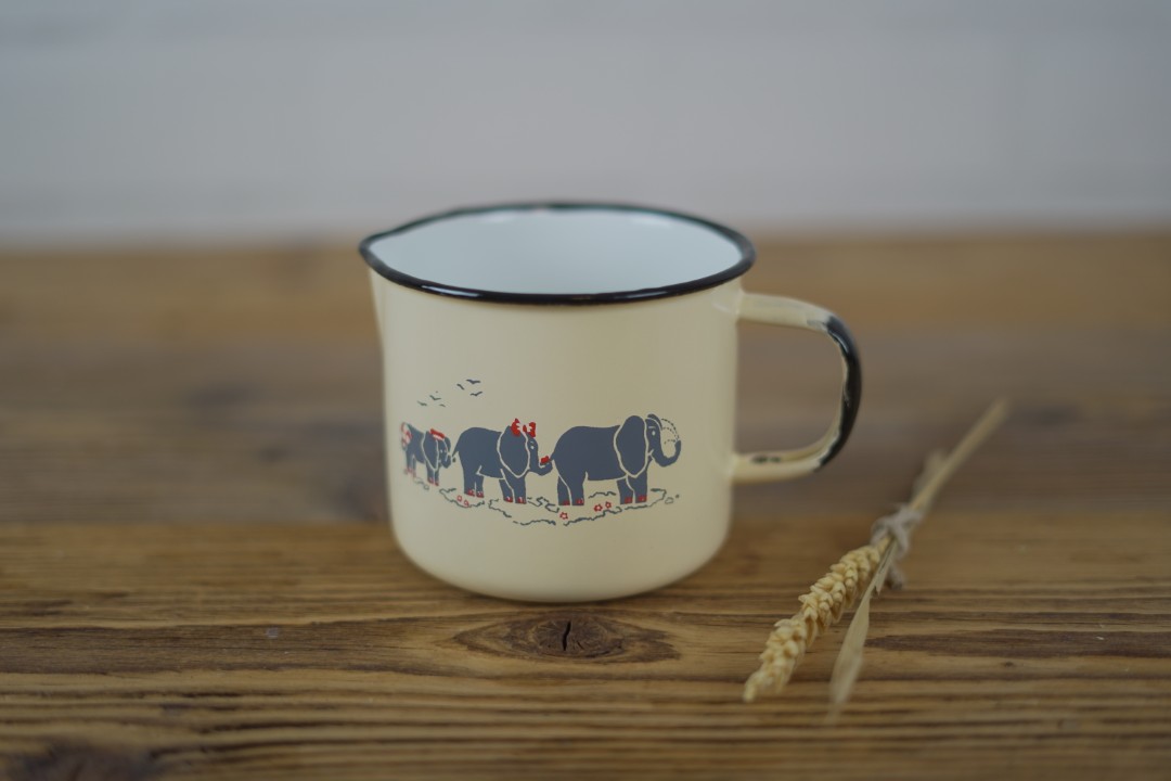 Schnabeltopf aus Emaille