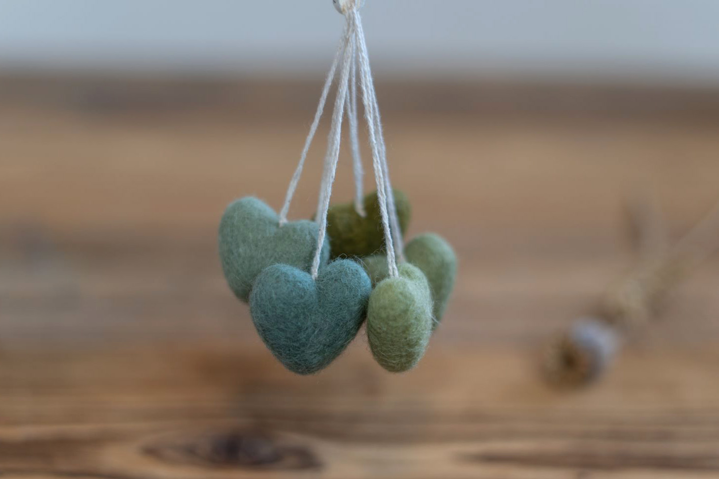 Gry & Sif grüne Filzherzen