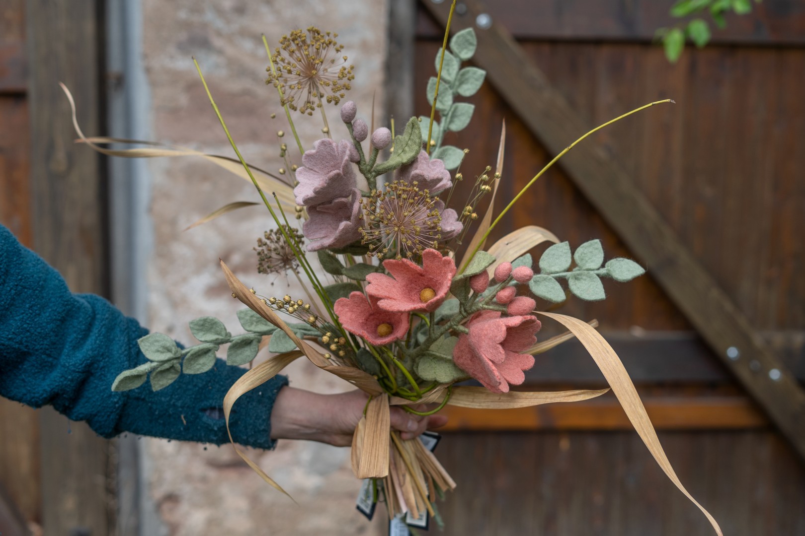 Filz Blumen kaufen und dekorieren