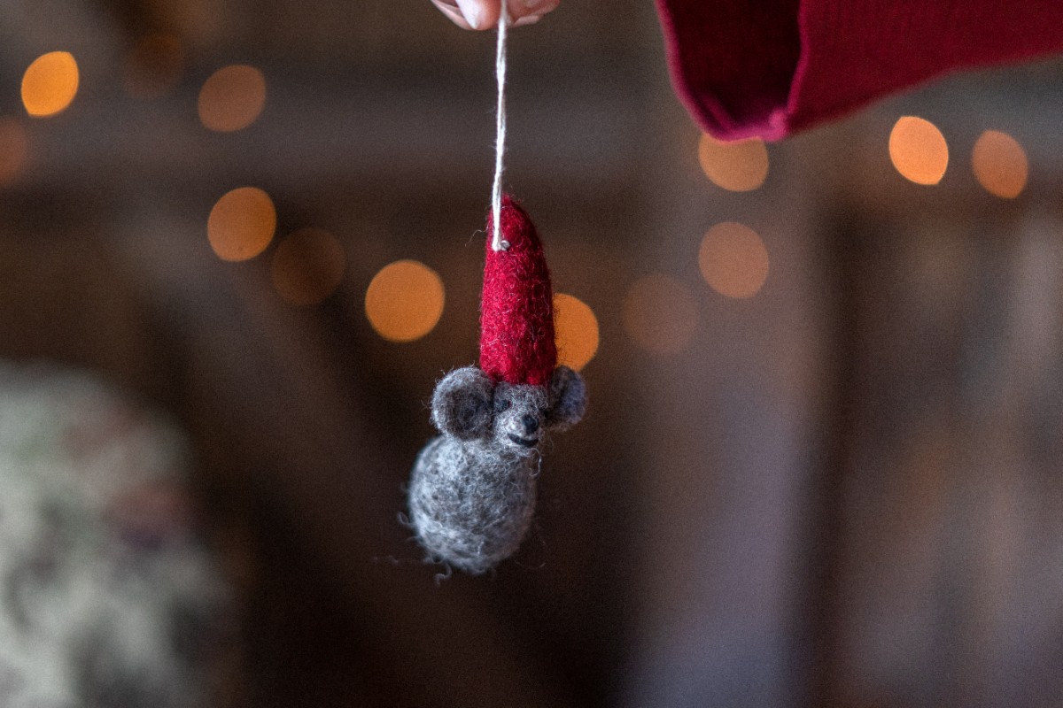 Weihanchtsmaus aus Filz für den Tannenbaum