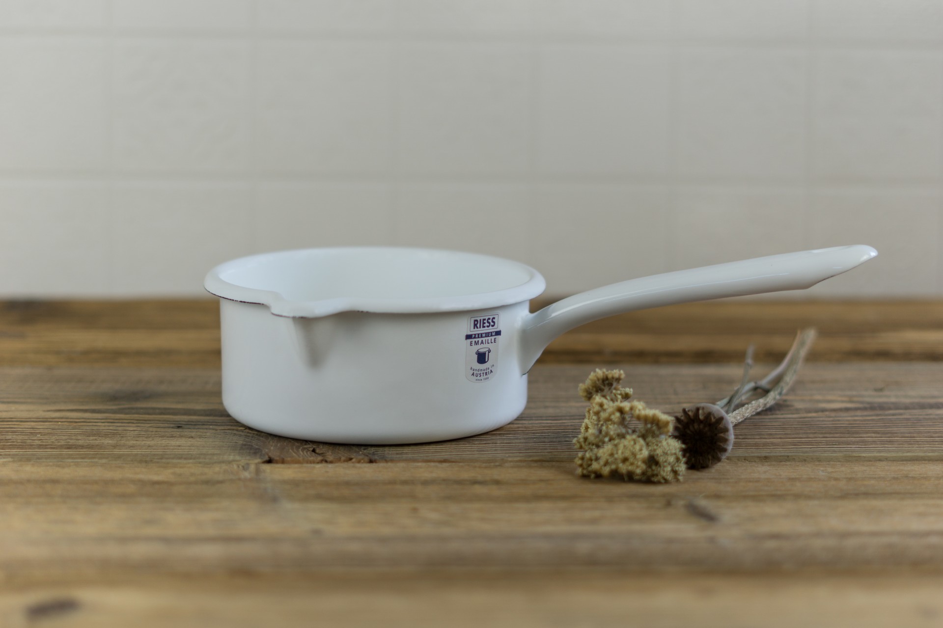 Stieltopf weiß Emaille